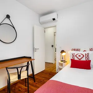 Whome Urban Tech Retreat, Modern Hubs For Remote Living , Lisboa Portugal